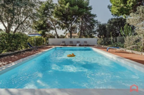 Grande e Luminosa Villa con Piscina vicino al Mare Terrasini